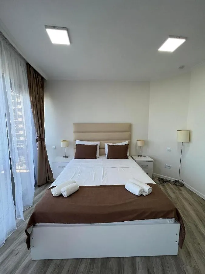 Aparthotel Holiday Check Inn Batumi